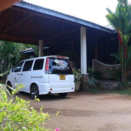 Royal Green Garden Hotel Puttalam Exterior photo